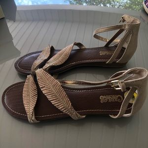 Carlos Santana sandals, size 9